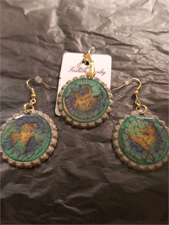 Hand Made Bottle Cap Pendant and Earrings